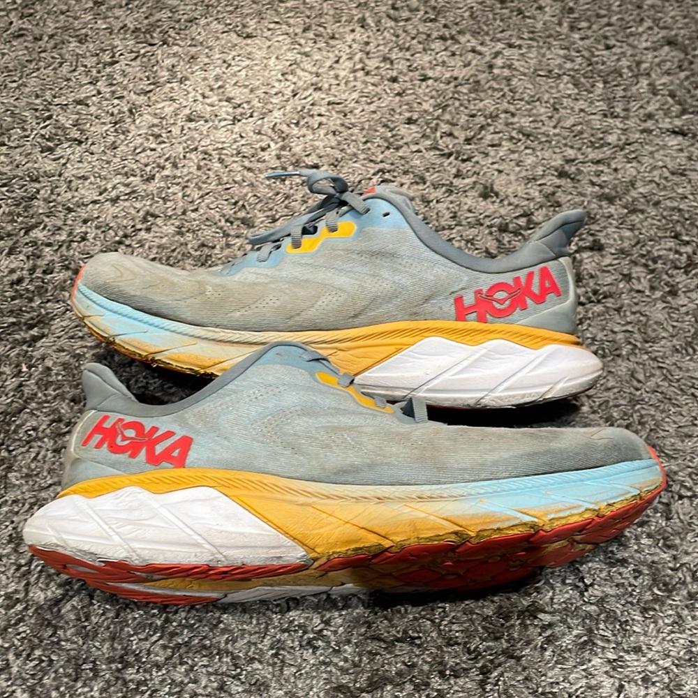 Hoka arahi 6